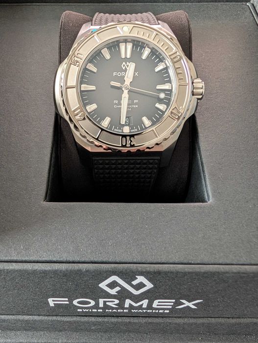 FORMEX REEF 42 MM Automatic COSC 300M czarny