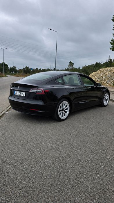 Telsa model 3 standard plus 325 cv