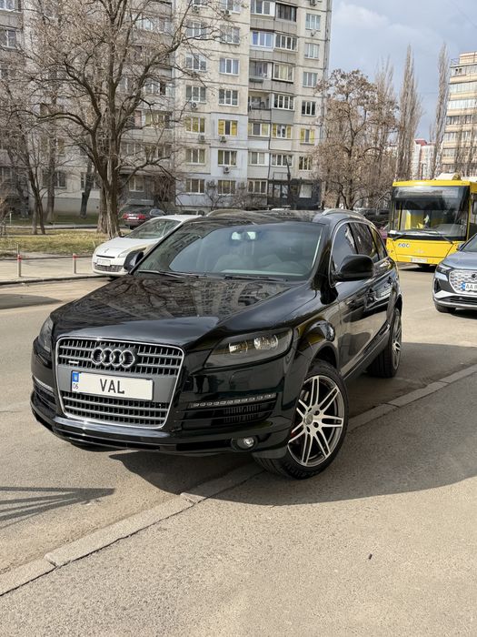 Продам AUDI Q7 4l