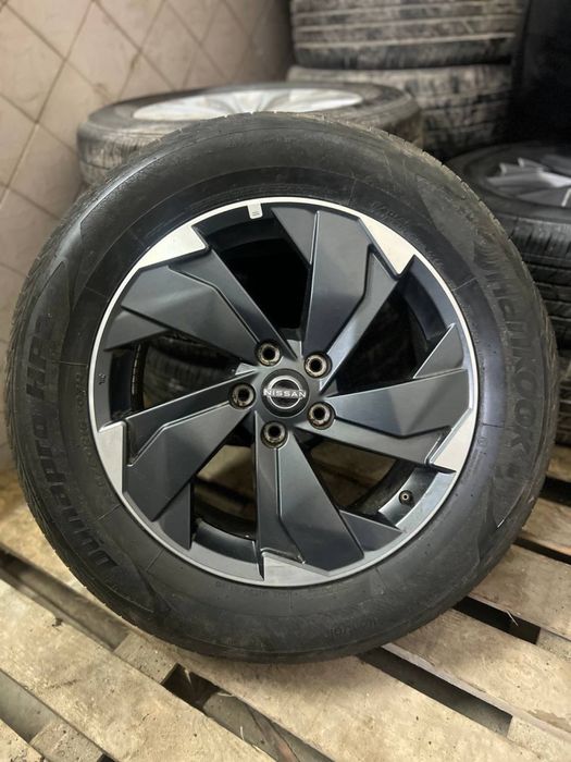 Диски  Поштучно Nissan Rogue t33 21-26 рік