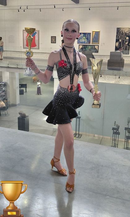 Плаття для латини і плаття з двома спідницями