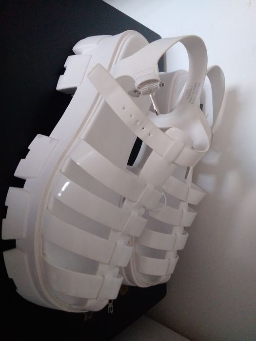 Sandálias brancas 40 NOVAS