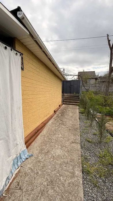 Продаж Дачі з будинком 30 м2 і ділянкою 6 соток, с. Ракшівка