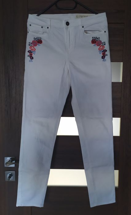 Spodnie damskie białe