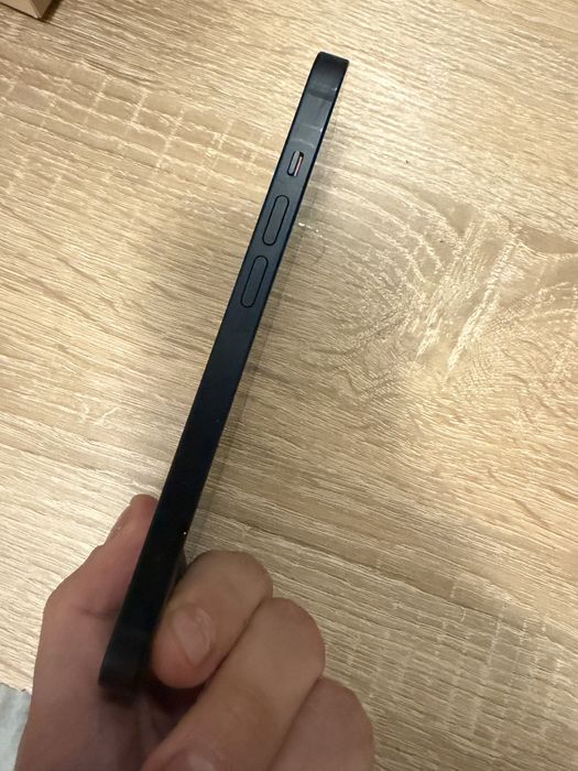 Iphone 13 black заблокований