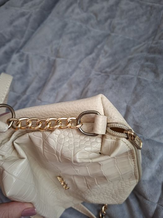 Маленька бежева сумка zara зара