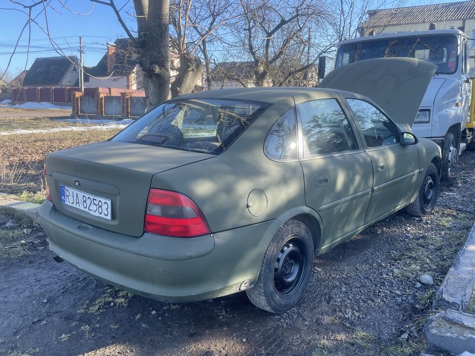 Продам Опель Вектра Б 1.8 Газ/бенз