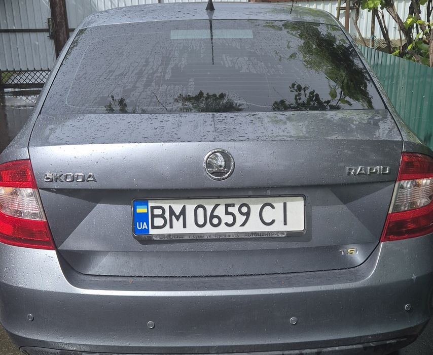 Продам авто skoda rapid 2013 року