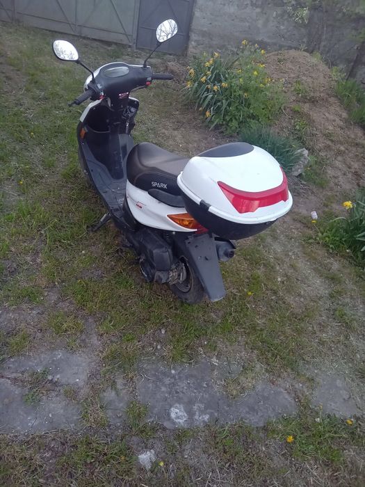 Продам скутер спарк 125