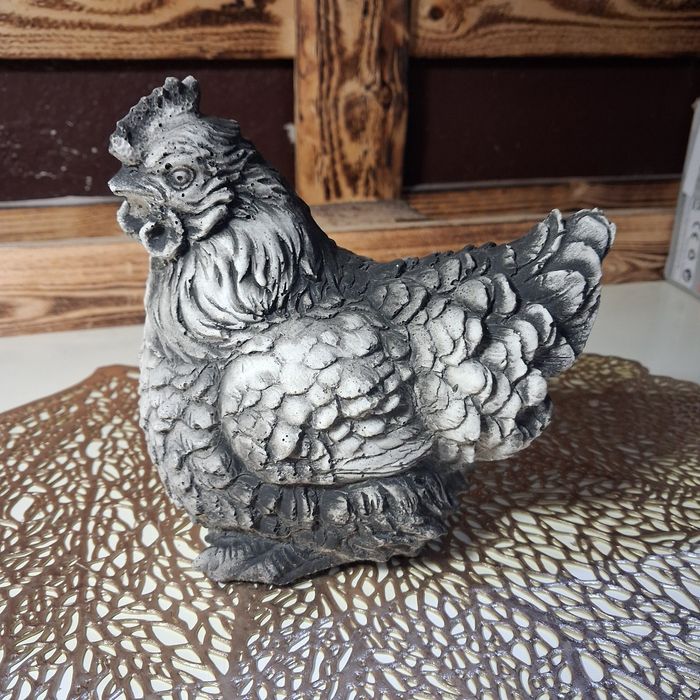 S Figurka ogrodowa