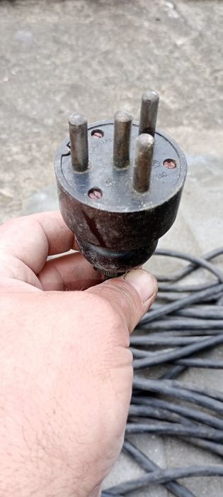 Sprzedam kabel siłowy.