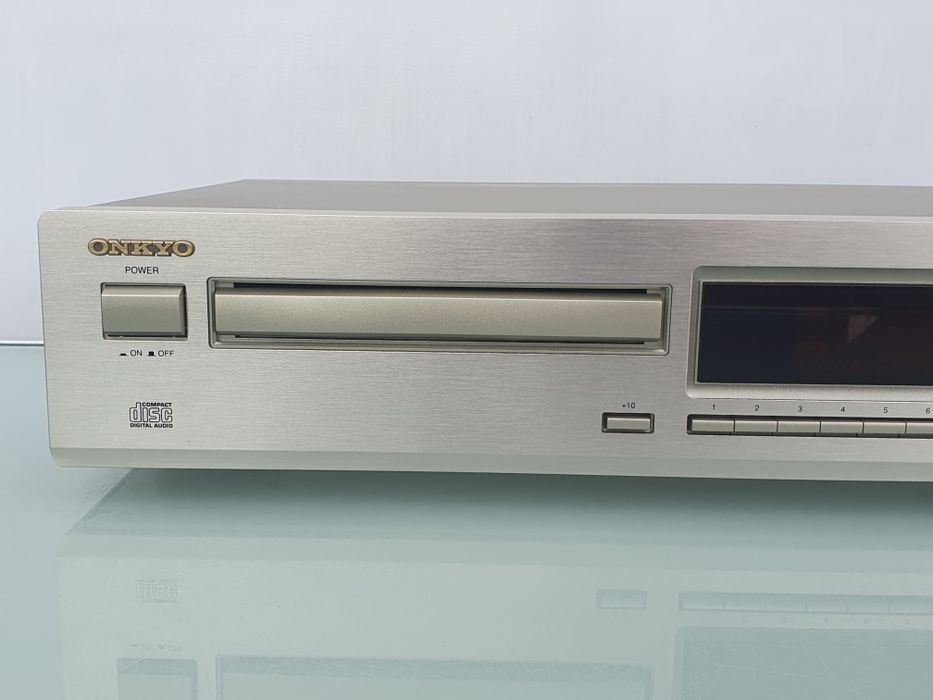 Odtwarzacz CD Onkyo dx-7211 szampański