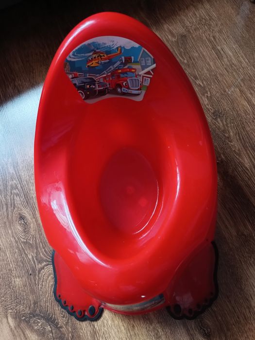 Nocnik czerwony z autami