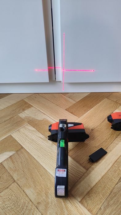 Laser budowlany poziomica miara laser krzyżowy