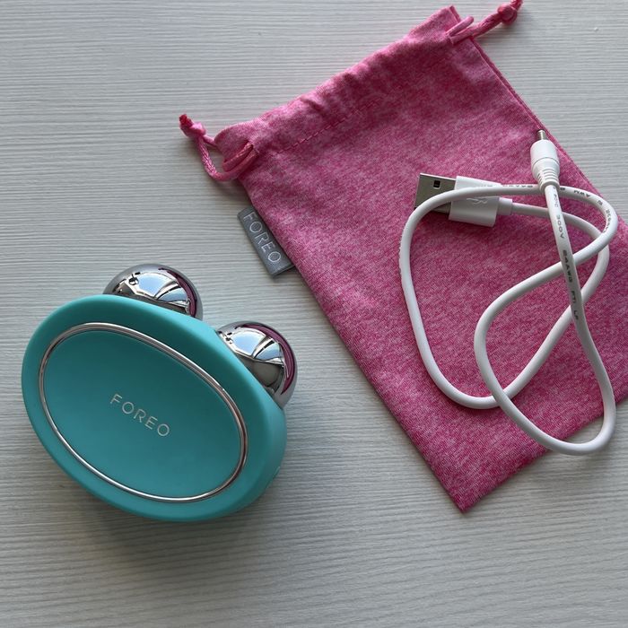 Foreo Bear mikroprady do twarzy, microcurrent device