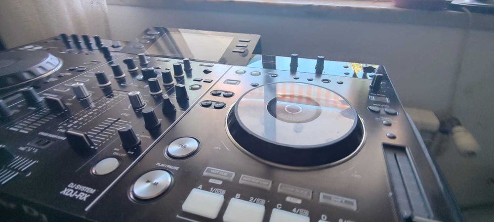 Pioneer XDJ-RX original com mala — pouco uso