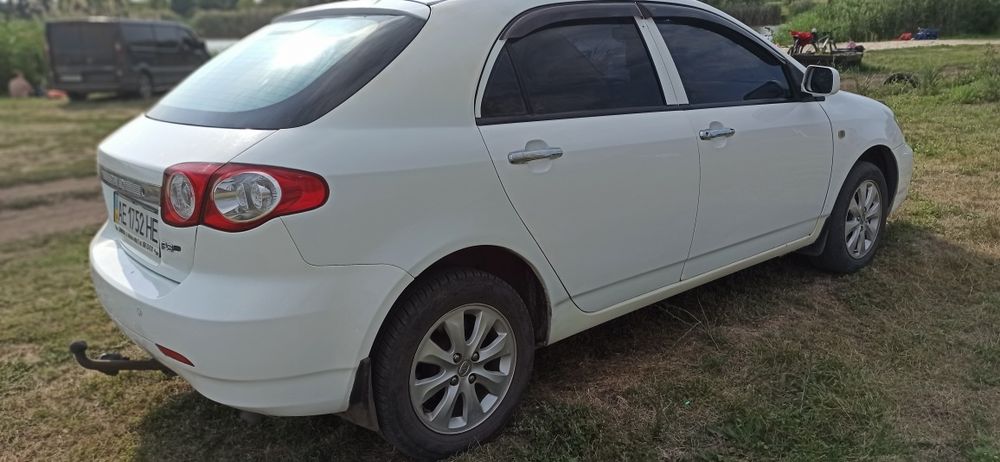 Продам BYD f3R 2012