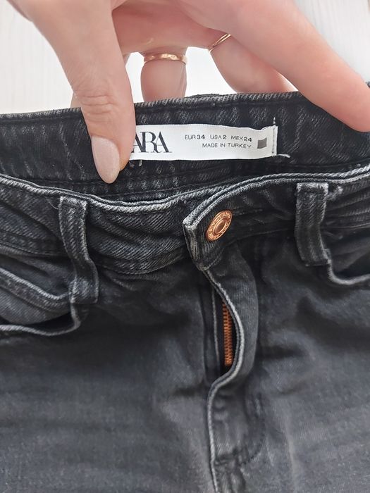 Чорні джинси Zara 34 розміру