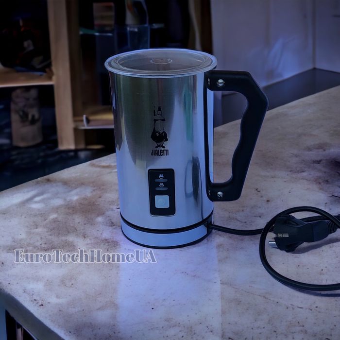 Спінювач молока, капучинатор Bialetti