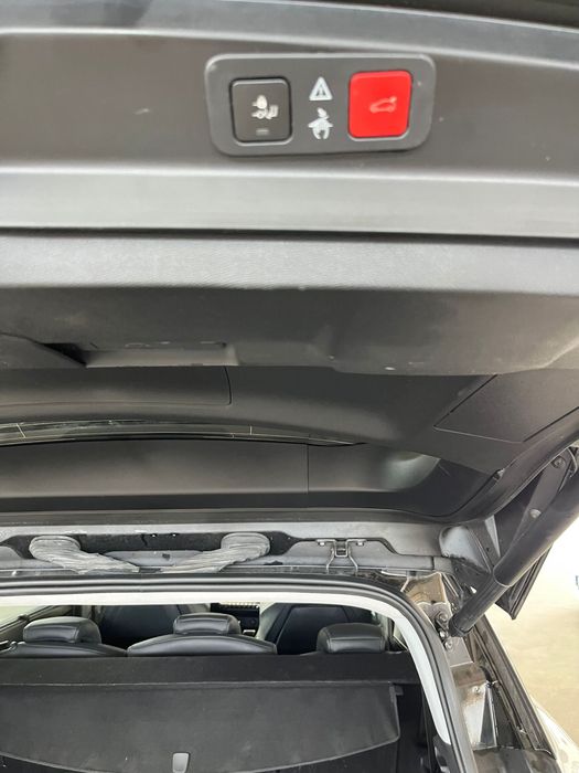 Peugeot 5008 allure  1.2 Puretec 130cv