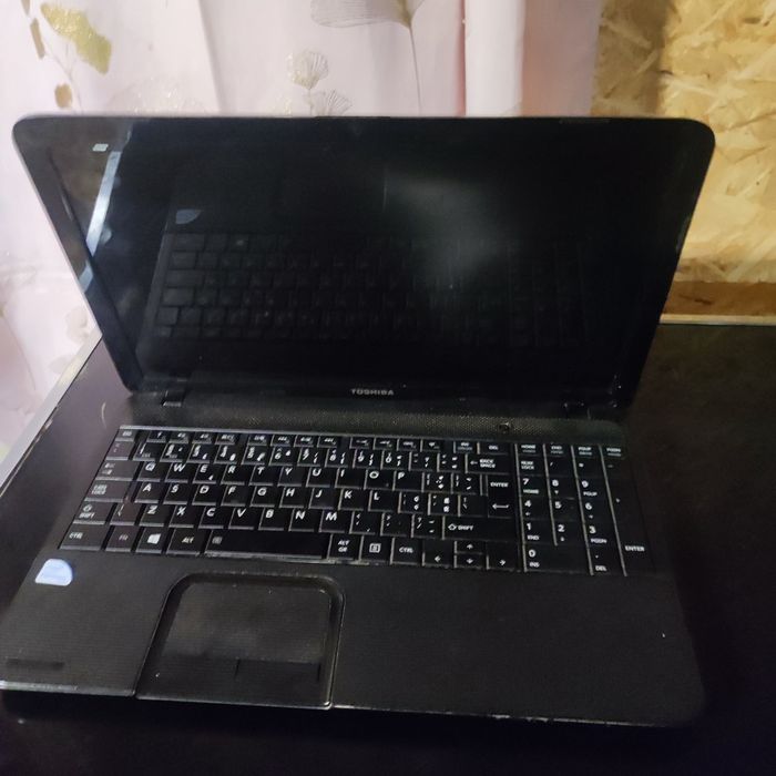 Portátil Toshiba Com carregador