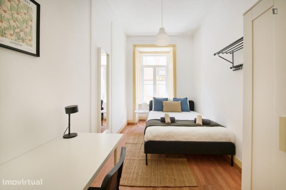 Quarto - localizado em Arroios Lisbon