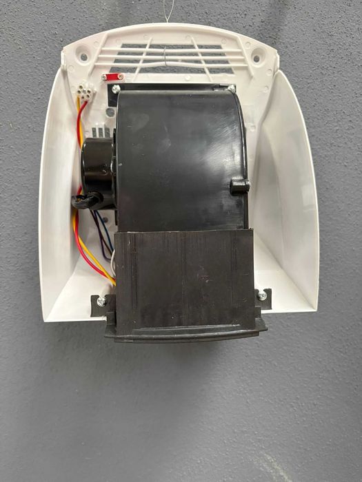 13 Equipamentos para WC – Secadores de Mãos e Distribuidores de Papel