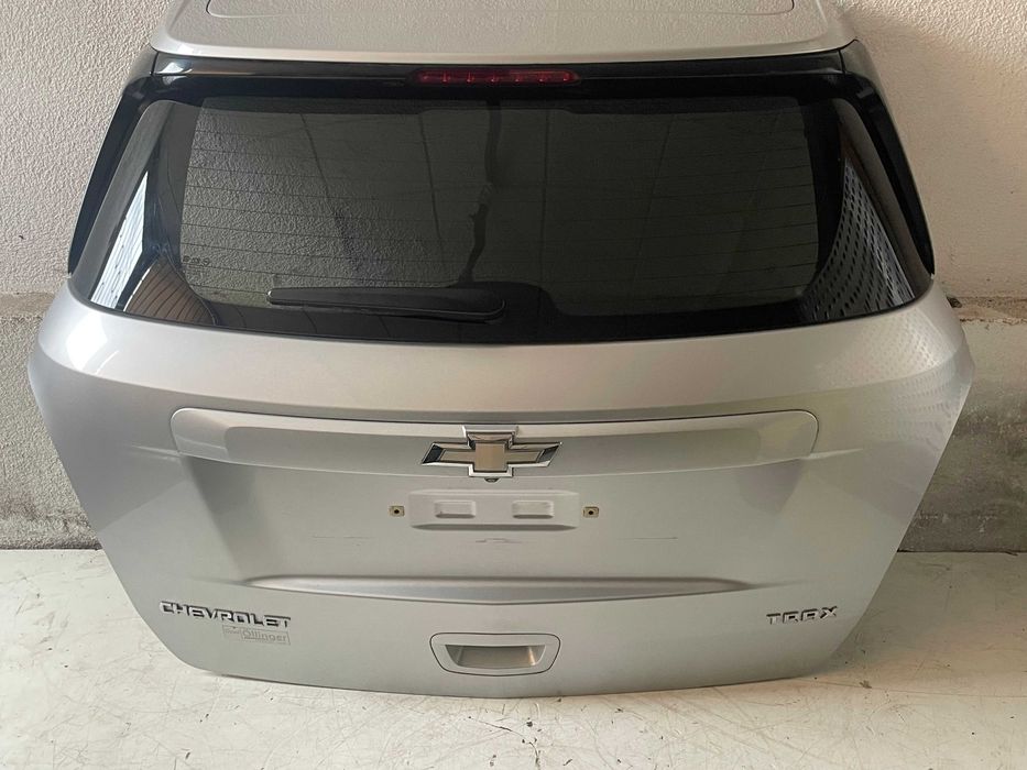Chevrolet Trax Klapa Bagażnika Pokrywa Tył Tylna 2013 GAN Kamera