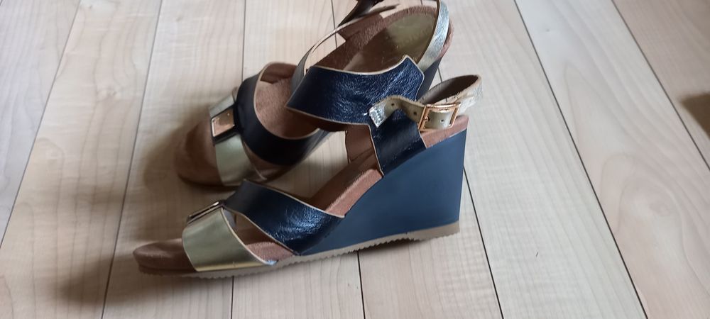 Obuwie damskie letnie