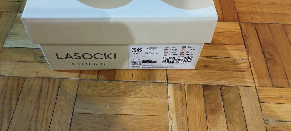 Alba komunijna dla chłopca oraz buty