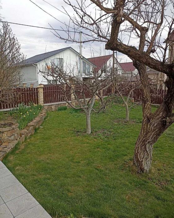Продам 2 поверховий будинок біля лісу 4374