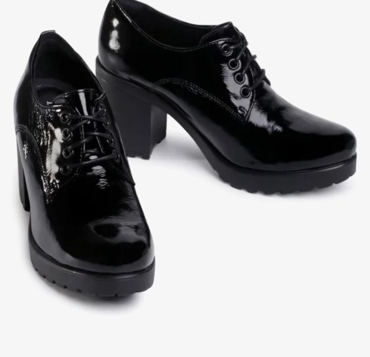 Lakierowane czarne buty na obcasie, skóra, rozmiar 38