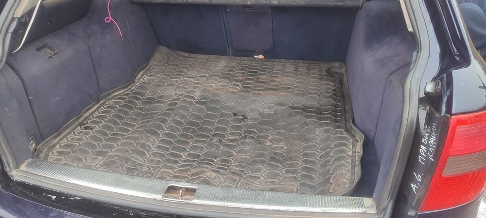 В продажі Ауди а 6 c5