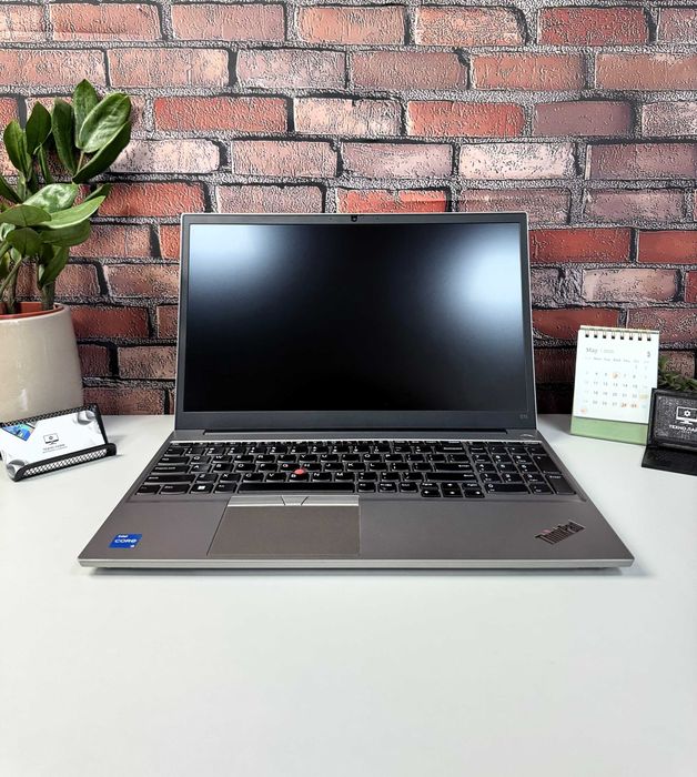 Ноутбук Lenovo ThinkPad E15 Gen4·i5-1135G7·8GB+SSD256·15.6"Full HD IPS·Гарантія·металевий міцний·для роботи,навчання,ігор·бюджетний·срібний