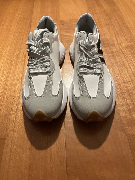 Tenis 41 novos com etiqueta