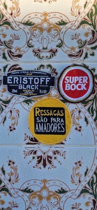 3 emblemas novos