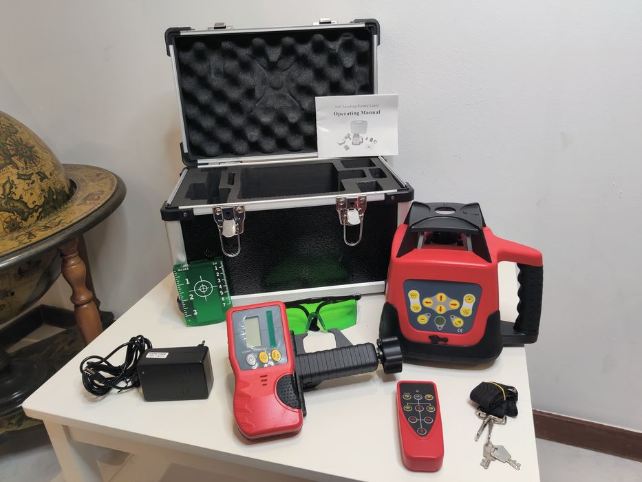 Nível Laser ROTATIVO (linha verde). Alcance 500 m. Com RECEPTOR. NOVO.