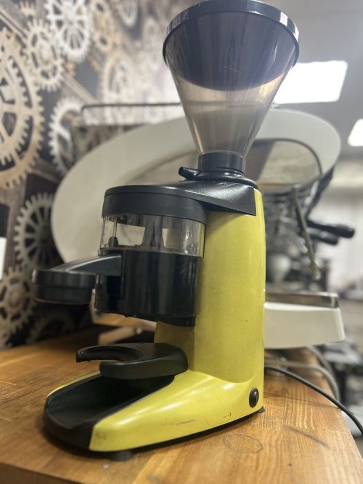 Кавомолка Compak в хорошому стані