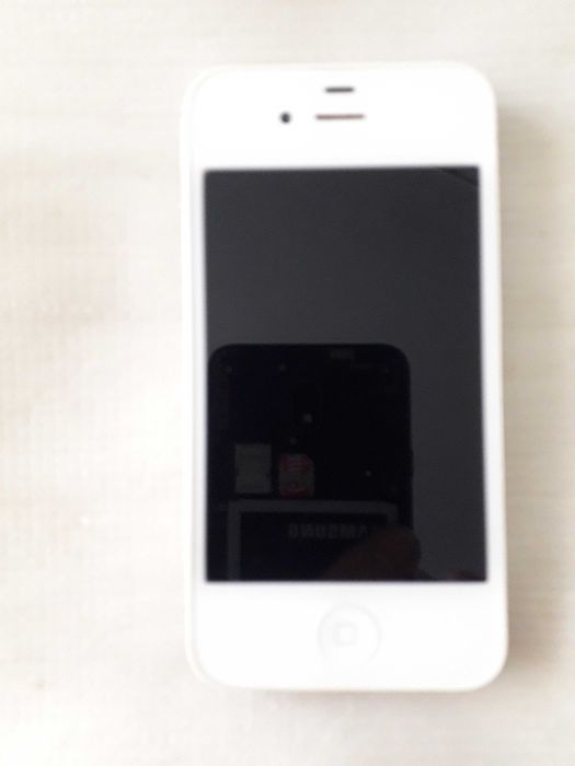 IPhone 4s A138 EMC2430 BCG-e2430A в ідеальному стані, обмін