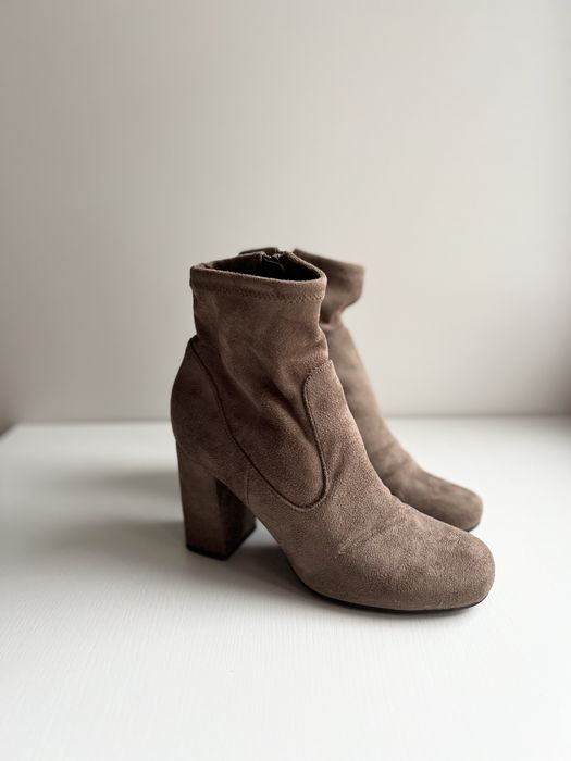 Botki na obcasie 8,5cm brązowe zamsz r.38