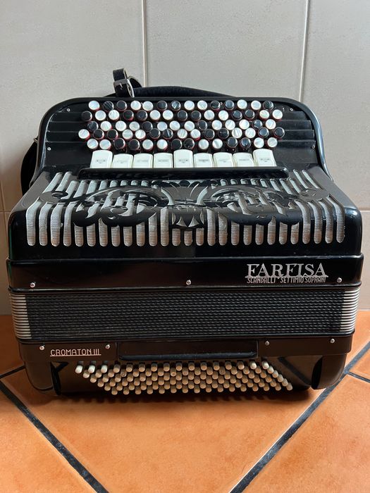 Acordeão Farfisa Scandalli