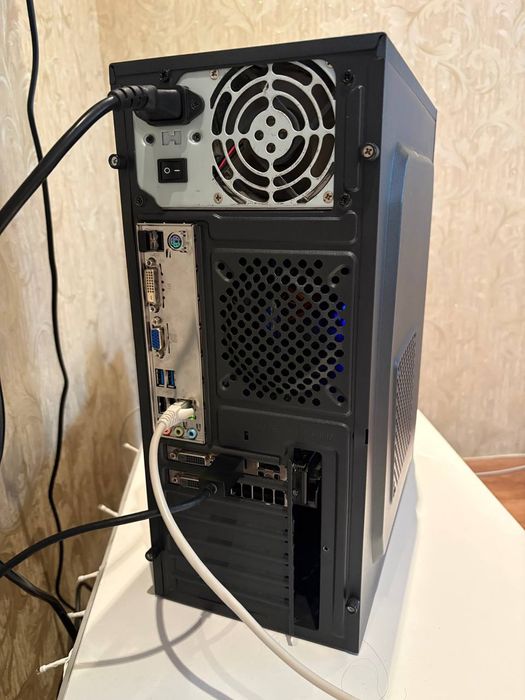 Продам отличний ПК для роботы и игр.