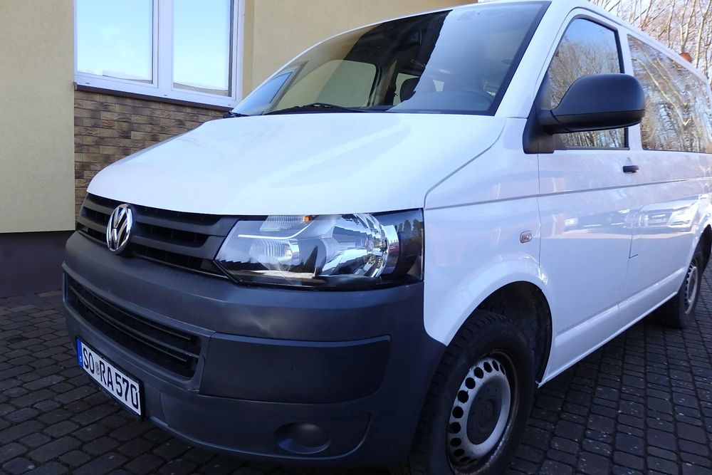 Volkswagen Transporter Totalny Oryginał * FABRYCZNY  LAKIER *  Z Instyt. * KLIMA * 9 Siedzeń