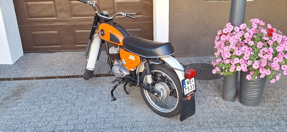 WSK 125 GIL biała tablica oryginalny stan