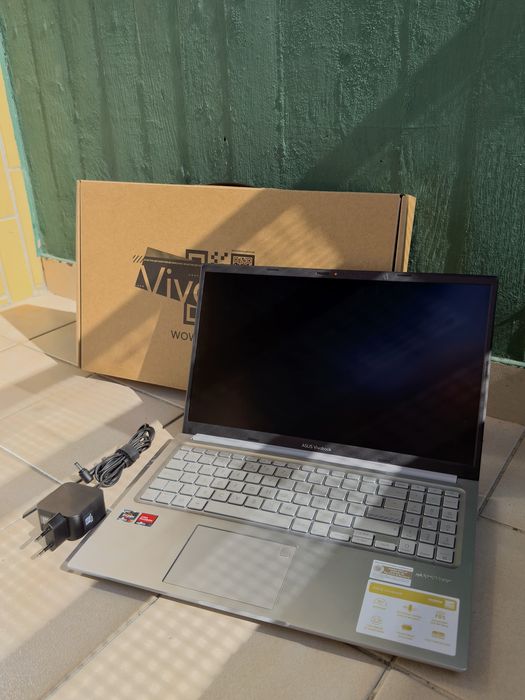 Vendo Computador portatil Asus VivoBook com Garantia até 2028