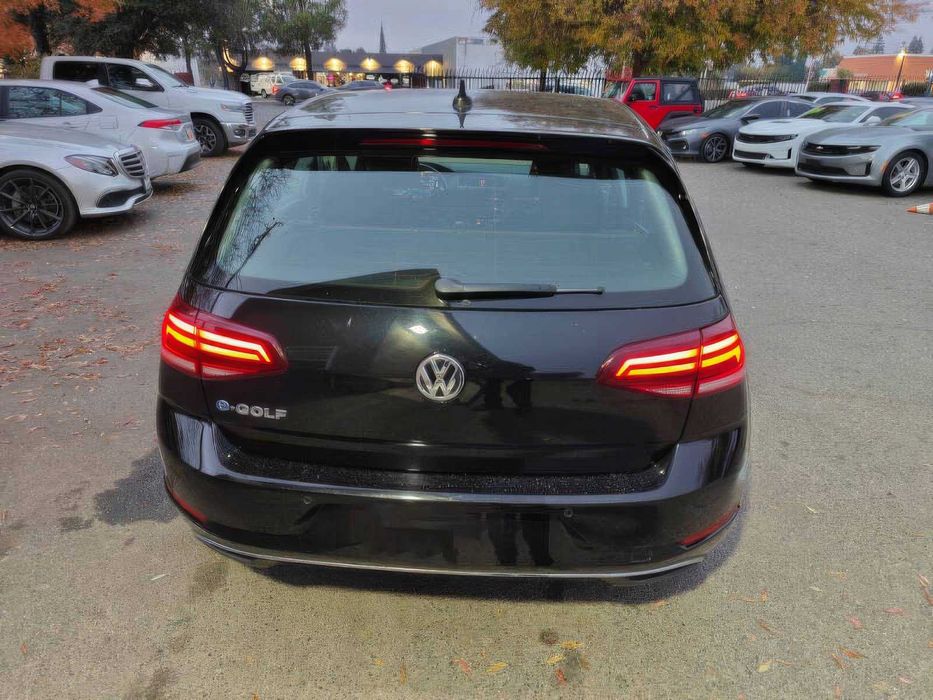 Volkswagen e-Golf SEL Premium      2019