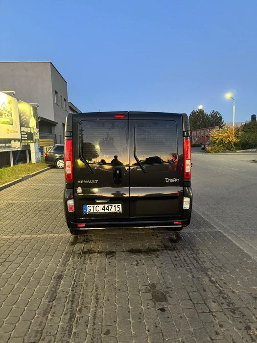 Wynajmem/Wypożyczenie Bus 8-osobowy, Ranault Trafic 2014