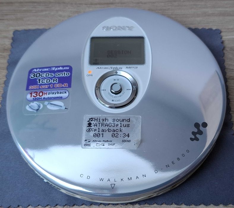 SONY D-NE800 model kolekcjonerski full box