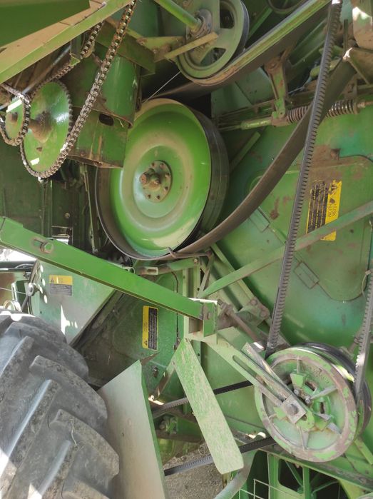Комбайн JOHN DEERE 1042