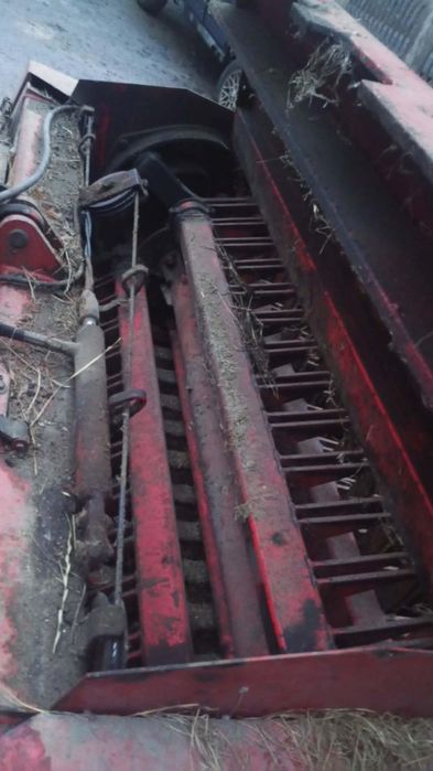 Sprzedam przyczepa samozbierajaca z nożami